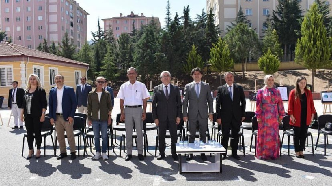 Okulumuzun “ Beni Dinler misiniz?” Projesi 